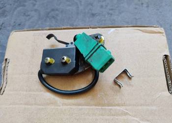 Audi 80 B4 100 2.6 A8 D2 2.8 V6 Włącznik przepustnicy kick down 078133093