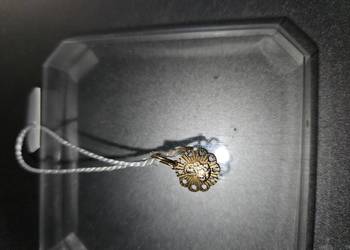 Złoty medalik. Nowy.