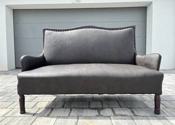 Skórzana kanapa sofa antyk do poczekalni