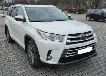Toyota Highlander XLE AWD 3.5 L V6