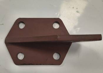 Wspornik Dolny Błotnika Przedniego C-385