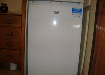 Używana lodówka Beko typ TSE1284N