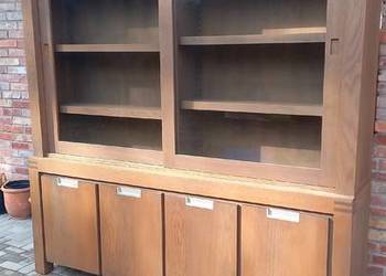 Witryna dębowa z przesuwanymi szklanymi drzwiami Biblioteka Kredens Bufet