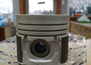 Tłok z sworzniem KIA K2700/KIA PREGIO 2.7D