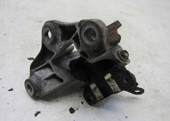 ŁAPA PODUSZKA SKRZYNI BIEGÓW 1.5D MAZDA CX3 CX-3 DB2W-39082