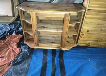 Szafka w Całości z Drewna