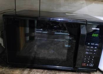 Mikrofalówka firmy Toshiba.