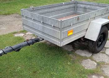 Przyczepka samochodowa