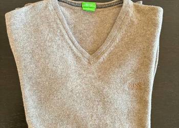 Beżowy sweter Hugo Boss (rozmiar M)