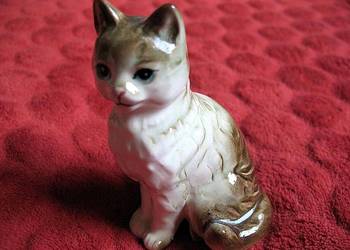 Kot - figurka - mały uroczy kotek - 9 x 5,5 x 5 cm Porcelana