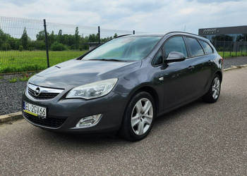 Opel Astra J 2011r 1.4 turbo 140KM LPG Klima Hak Kombi Grzane Fotele Czujn…