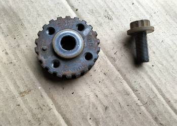 GOLF 2 JETTA 2 AUDI 80 B3 B4 1.6 1.8 049105263C ŚRUBA + KOŁO PASOWE WAŁU