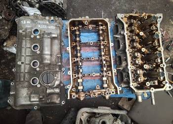 TOYOTA 1,8 16V HYBRYDA X2ZR-W22U głowica pokryw walki komplet