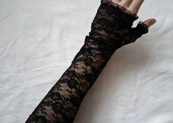 Czarne rękawki rękawiczki gotyckie koronkowe mitenki