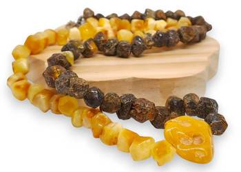 Korale BURSZTYN bałtycki ciosanka mleczna ciemna, bryłka mleko #992