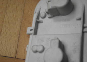 Audi A4. Wkład, oprawa żarówek lampy tylnej