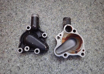 1 SZT. DEKIEL POKRYWA POMPY WODY KRÓCIEC HONDA CR 125 94-01R