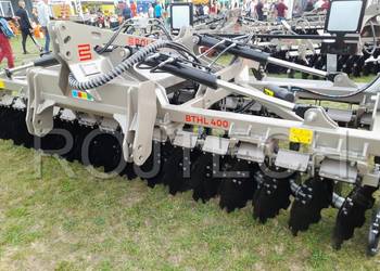 Brona talerzowa hydraulicznie składana lekka, szerokość 4 m.
