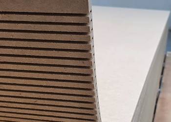 MDF surowy nacinany gięty 10 mm 2800x1030