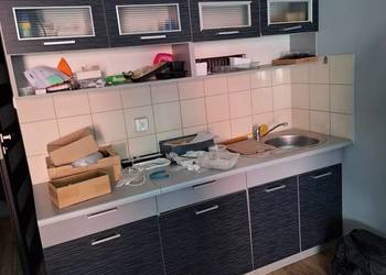 Syndyk sprzeda komplet mebli kuchennych