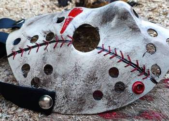 Maska Jasona -- Piątek 13 -- Halloween