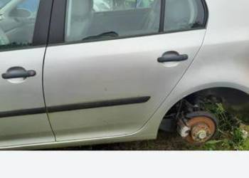 Drzwi golf V 5 klapa tył drzwi tył prawe lewe tylnie zderzak nr LA7W