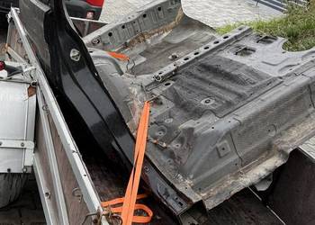 Tylna prawa ćwiartka honda crv iii (nadkole, podłoga, błotnik, próg) zdrowe