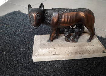 Figurka wilczyca kapitolińska