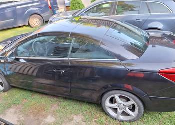 Opel Astra Cabrio Twin Top 1.9 cdti 150ps czarna