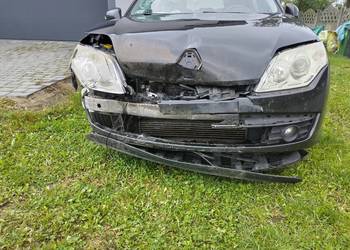 Renault Laguna 3 po spotkaniu z dzikiem