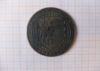 Pamiątkowy medal 10 lat powiatu lubańskiego.