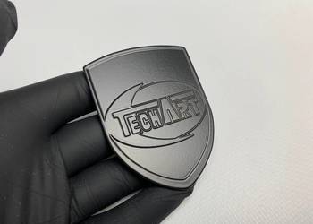 EMBLEMAT ZNACZEK LOGO NA MASKĘ PORSCHE TechArt