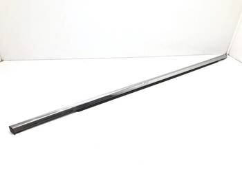 LISTWA ZGARNIAJĄCA PRZÓD PRAWY HYUNDAI i40