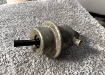 Mercedes 190 w201 Regulator ciśnienia paliwa ORGINAŁ Sprawny m102 400 zł