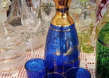 Karafki z kieliszkami. Karafki z kieliszkami.