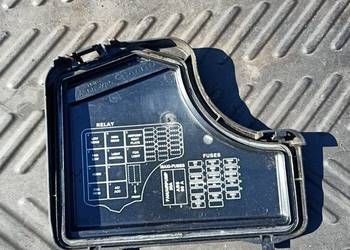 Pokrywa bezpieczników Saab 900 2,0! benzyna