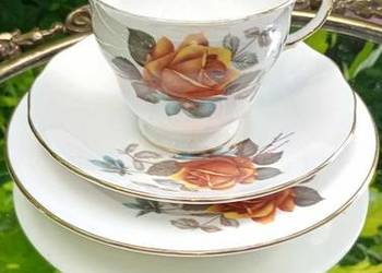 GAINSBOROUGH* angielska porcelana kostna *róże 
 Piekna Angielska Porcelana