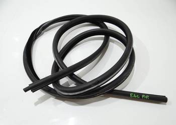 USZCZELKA DRZWI PRAWY PRZÓD BMW E60 E61 7033774