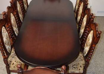 stół rozkładany i 10 krzeseł - komplet jak nowy