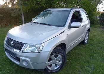 Terenówka Suzuki Grand Vitara 1.6b 4x4 Klima Hak