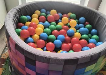 Suchy basen z piłkami dla dzieci- bardzo dobry stan