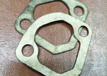 Uszczelki pompy paliwa: Fiat, Fiat 126p (Maluch),125p i Polonez.