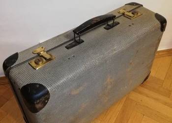 Stara drewniana walizka - lata 60-te PRL Stara drewniana walizka - lata 60-te PRL