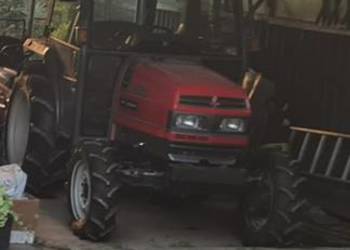 Ciągnik Mitsubishi 4x4 30 KM Klimatyzacja