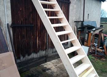 Drewniane sosnowe schody wysyłka
