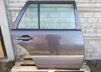 Mercedes W124 S124 kombi drzwi prawe tył tylne kompletne boczek 481