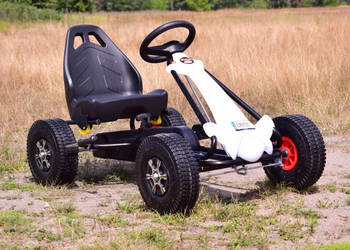 BAWIBUS.PL pojazd GOKART NA PEDAŁY pompowane koła auto jeździk 2032B biały