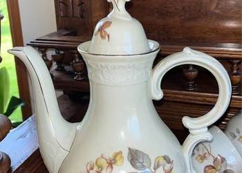 Dzbanek do kawy. B & G Kjobenhavn. Made in Denmark. 1952- 57 r.  To porcela