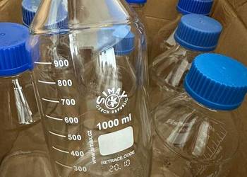 Akcesoria laboratoryjne, szkło laboratoryjne: zlewki, cylindry, butelki