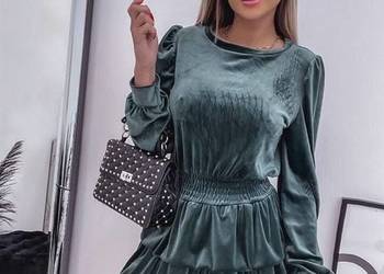 Sprzedam welurowe sukienki